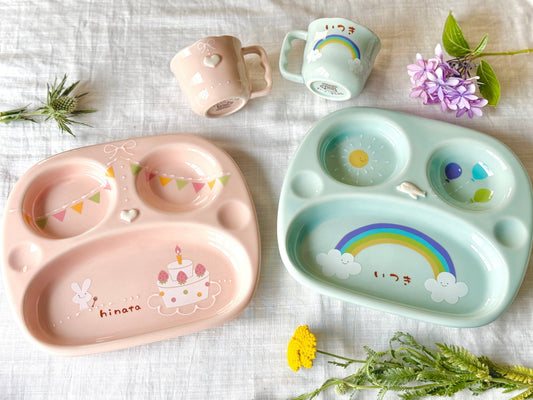 【出産祝い・記念に】お名前・身長・体重を刻む竹堂園の「名入れ子ども食器」で特別なギフトを