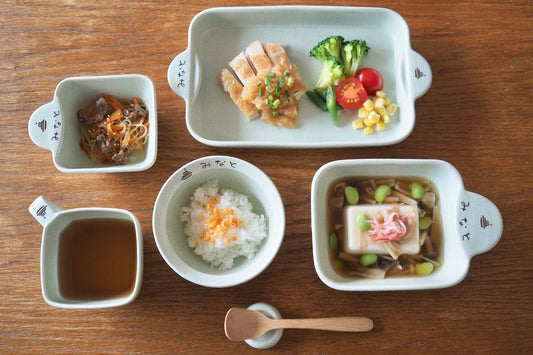 すくいやすさをとことん追求した“すくえる”名入れ子供食器『SUCUU』